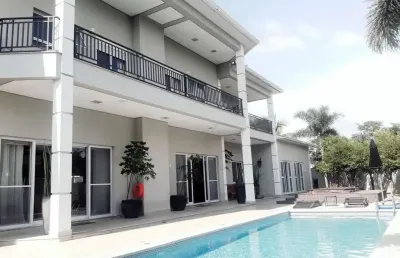 Casa em condomínio fechado com 4 quartos à venda na alameda maringá, 951, alphaville, santana de parnaíba por r$ 6.000.000
