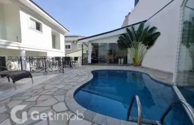 Casa em condomínio fechado com 4 quartos para alugar na piratinins, 63, alphaville, santana de parnaíba por r$ 21.120