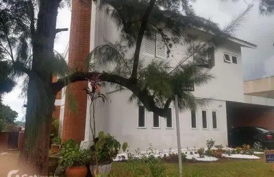 Casa em condomínio fechado com 4 quartos à venda na alameda brilhante, 228, alphaville, santana de parnaíba por r$ 2.500.000