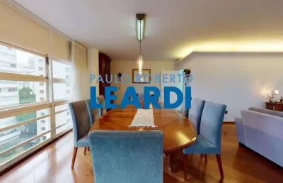 Apartamento à venda na avenida angélica, 1132, higienópolis, são paulo por r$ 2.400.000