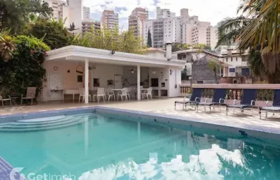 Casa com 4 quartos à venda na rua bragança, 94, pacaembu, são paulo por r$ 3.700.000