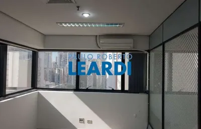 Ponto comercial à venda na rua turiassu, 127, perdizes, são paulo por r$ 424.000