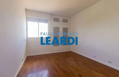 Apartamento à venda na rua doutor thirso martins, 264, vila mariana, são paulo por r$ 901.000