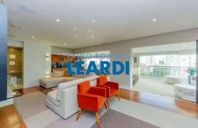 Apartamento à venda na rua dionísio da costa, 47, jardim da glória, são paulo por r$ 4.250.000