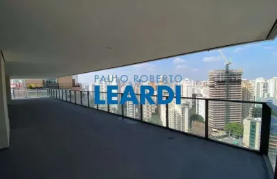 Apartamento à venda na avenida hélio pellegrino, 374, vila nova conceição, são paulo por r$ 23.399.000