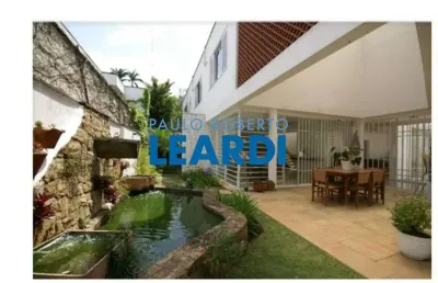 Casa com 6 quartos à venda na rua heitor de morais, 507, pacaembu, são paulo por r$ 5.000.000