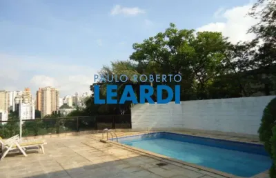 Casa à venda na rua traipu, 1167, perdizes, são paulo por r$ 5.200.000