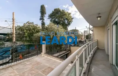 Casa à venda na rua senador carlos teixeira de carvalho, 375, cambuci, são paulo por r$ 2.400.000