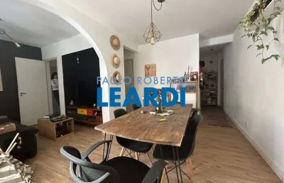 Apartamento à venda na rua inhambú, 1325, moema, são paulo por r$ 650.000