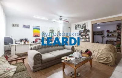 Casa à venda na rua santa lucrécia, 127, sacomã, são paulo por r$ 2.100.000