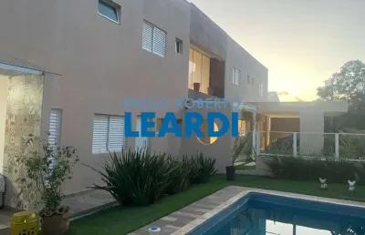 Casa em condomínio fechado para alugar na estrada fazendinha, 6600, jardim ana estela, carapicuíba por r$ 15.500