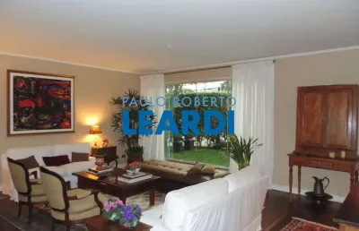 Casa à venda na rua francisco farel, 237, vila madalena, são paulo por r$ 3.200.000
