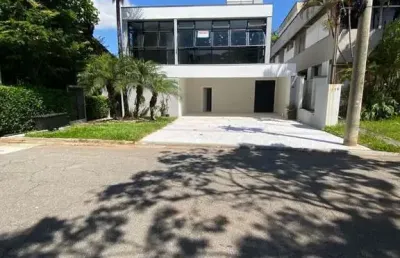 Casa em condomínio fechado com 3 quartos para alugar na dos antúrios, 228, condomínio centro comercial alphaville, barueri por r$ 15.000