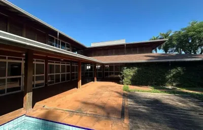 Casa em condomínio fechado com 4 quartos para alugar na alameda corvina, 432, alphaville, santana de parnaíba por r$ 25.000