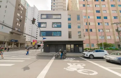 Prédio à venda na Avenida Visconde de Guarapuava, 3712, Centro, Curitiba
