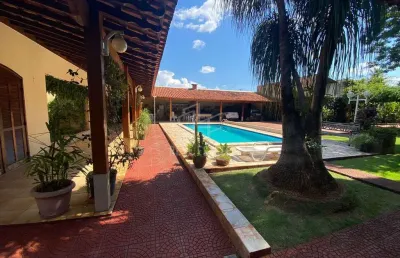 Casa com 2 quartos à venda na Rua Gralha-azul, Waldemar Hauer, Londrina