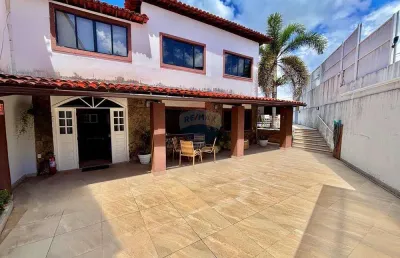 Casa duplex em piatã, 4/4, sendo 2 suítes, piscina, jacuzzi e uma agradável área gourmet sensacional!