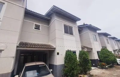 Casa em condominio no bairro itaperi a poucos metros da av silas munguba