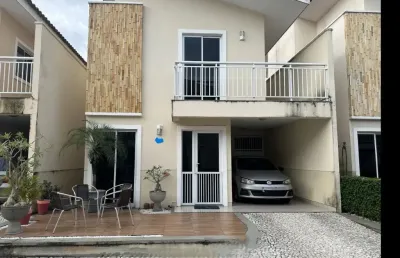 Casa duplex  em condominio no melhor do bairro maraponga com móveis projetados!