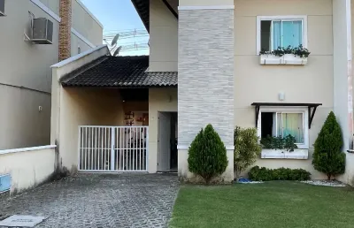 Casa em condominio duplex no melhor do eusebio com maravilhosa localização!