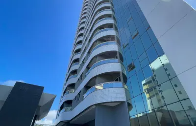 Vendo apartamento mobiliado para rentabilidade ou moradia no condomínio blue ocean- ponta negra/ engenheiro roberto freire - natal