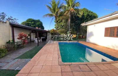 Casa em condomínio fechado, a  venda em americana, com piscina , jardim e área gourmet !