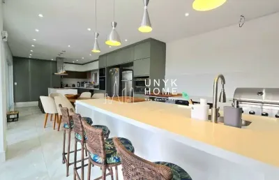 Vende-se casa com 4 suítes, piscina e área gourmet no  alphaville