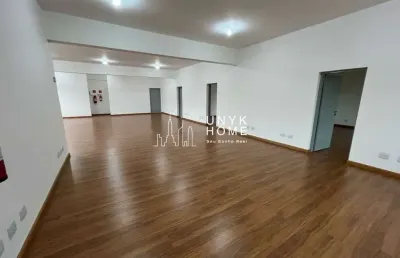 Prédio com 6 salas para alugar na Rua Alvarenga Peixoto, --, Vila Anastácio, São Paulo