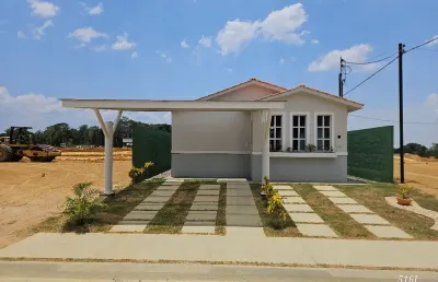Casa em condomínio fechado com 3 quartos à venda na Avenida Frederico Baird, 1350, Ponta Negra, Manaus