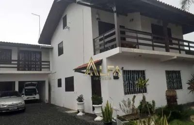 Excelente imóvel localizado em penha/sc - sobrado  com 3 dormitório sendo 1 suíte à venda, 260 m² por r$ 800.000