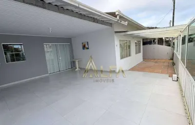 Casa com 3 quartos à venda na Rua José Cesario, 90, Praia de São Miguel, Penha