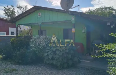 Terreno amplo com casa em madeira – bairro meia praia – navegantes/sc