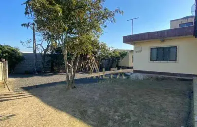 Casa barata em navegantes com quintal  no bairro pedreiras, com 5 dormitorios e 3 banheiro