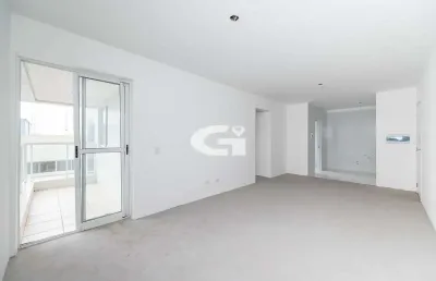 Apartamento no cristo rei, 2 quartos com suíte ao lado do jardim ambiental