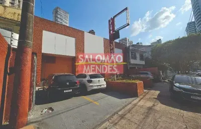 Casa comercial com 8 salas para alugar na Rua Boaventura da Silva, Umarizal, Belém