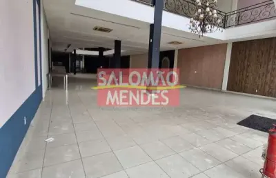 Prédio em 03 pavimentos, com 16 vagas de garagem e elevador no bairro batista campos, em rua de gra