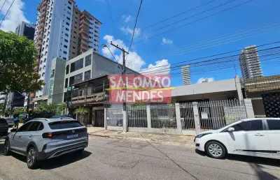 Imóvel comercial com terreno de 1210m2 junto a almirante barroso