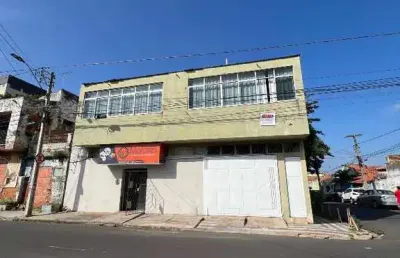 Casa com 2 quartos para alugar na Rua Rui Barbosa, Centro, Teresina
