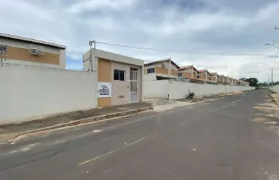 Casa com 2 quartos para alugar na Rua Maria Mirto de Sá, Santa Maria da Codipe, Teresina