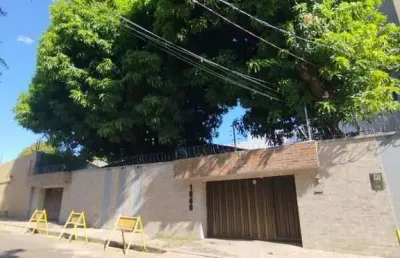 Casa com 4 quartos para alugar na Rua Eustáquio Portela, Jóquei, Teresina
