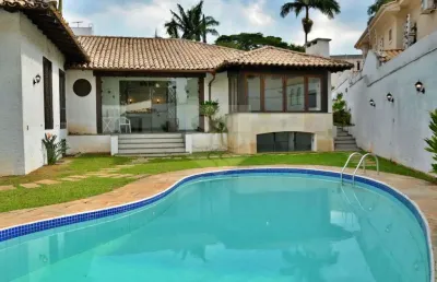 Casa com 4 quartos para alugar no Jardim dos Estados, São Paulo 