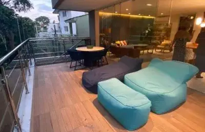 Luxuosa casa alto padrão em alphaville 1 com 4 suites porteira fechada