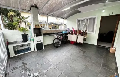 Casa à venda, 2 quartos, 1 vaga, vila voturua - são vicente/sp