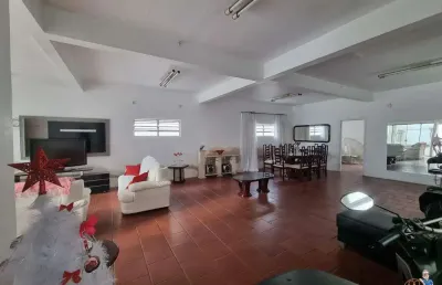 Casa com 3 quartos à venda na Rua Eduardo Alves, Vila São Jorge, Santos