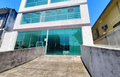 Edifício comercial com 1.278 m², subsolo e 3 lajes em localização privilegiada
