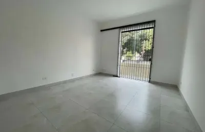 Sala comercial para alugar na Praça Patriarca José Bonifácio, Centro, Santos