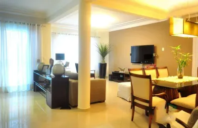 Oportunidade casa duplex sobreposta alta maravilhosa com incríveis 300m2 metros
