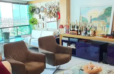 Apartamento 196m2 com 3 suites 3 vagas soltas em poço