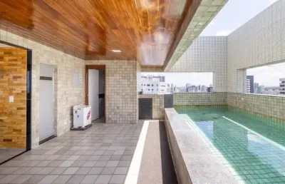 Alugo cobertura maravilhosa com piscina privativa  e vista panorâmica para o mar