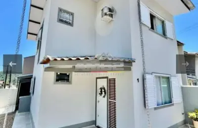 Casa mobiliada com 3 quartos e 2 banheiros no dom joaquim em brusque